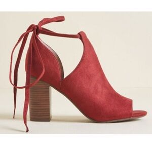 BC Footwear La Vida Lively Burnt Red Vegan Heel Size 9.5